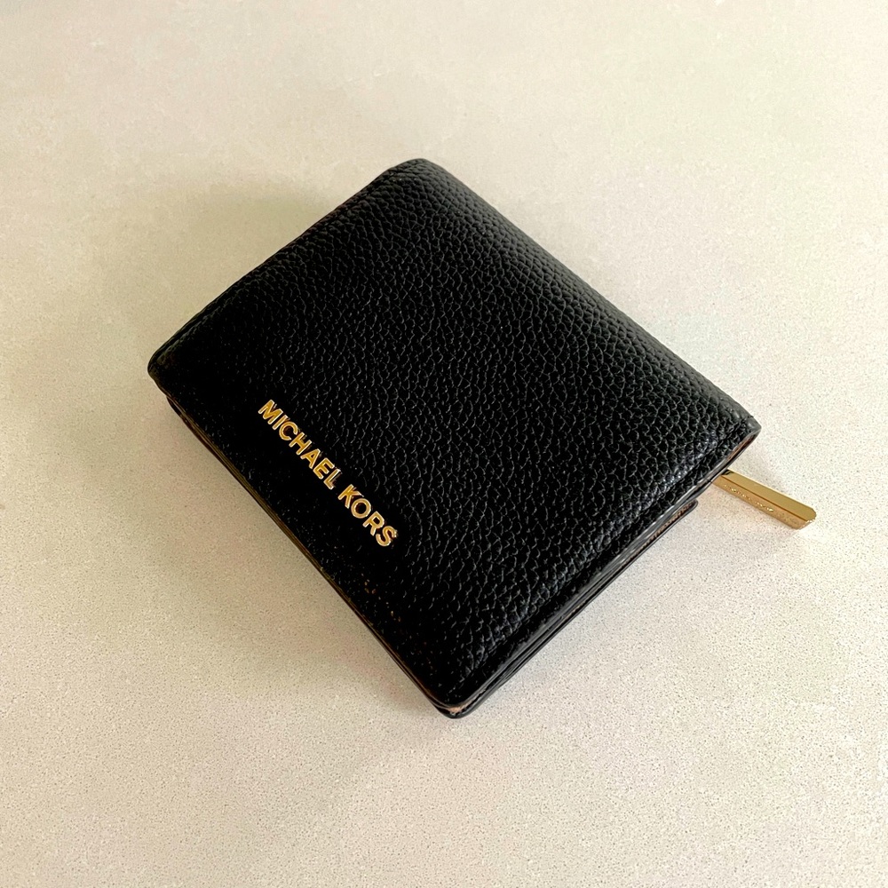 Michael Kors pebbled leather wallet
